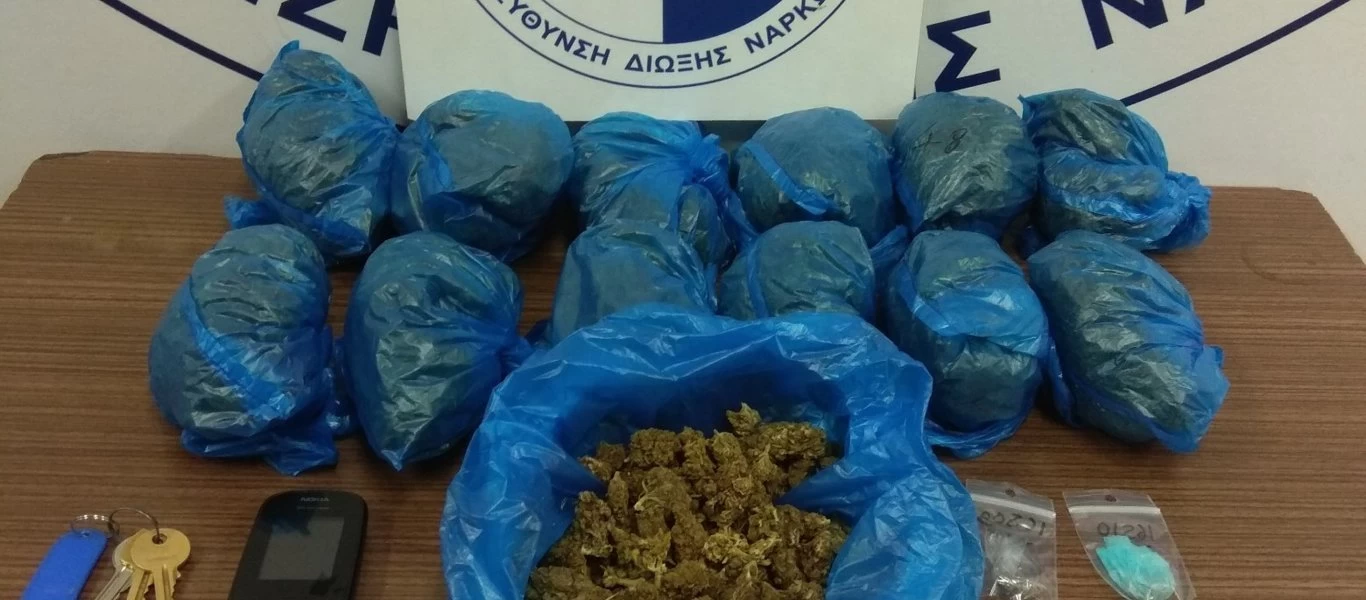 Συνελήφθη σπείρα ναρκωτικών που δρούσε στην Αττική - Κατασχέθηκαν τα σύνεργα των δραστών
